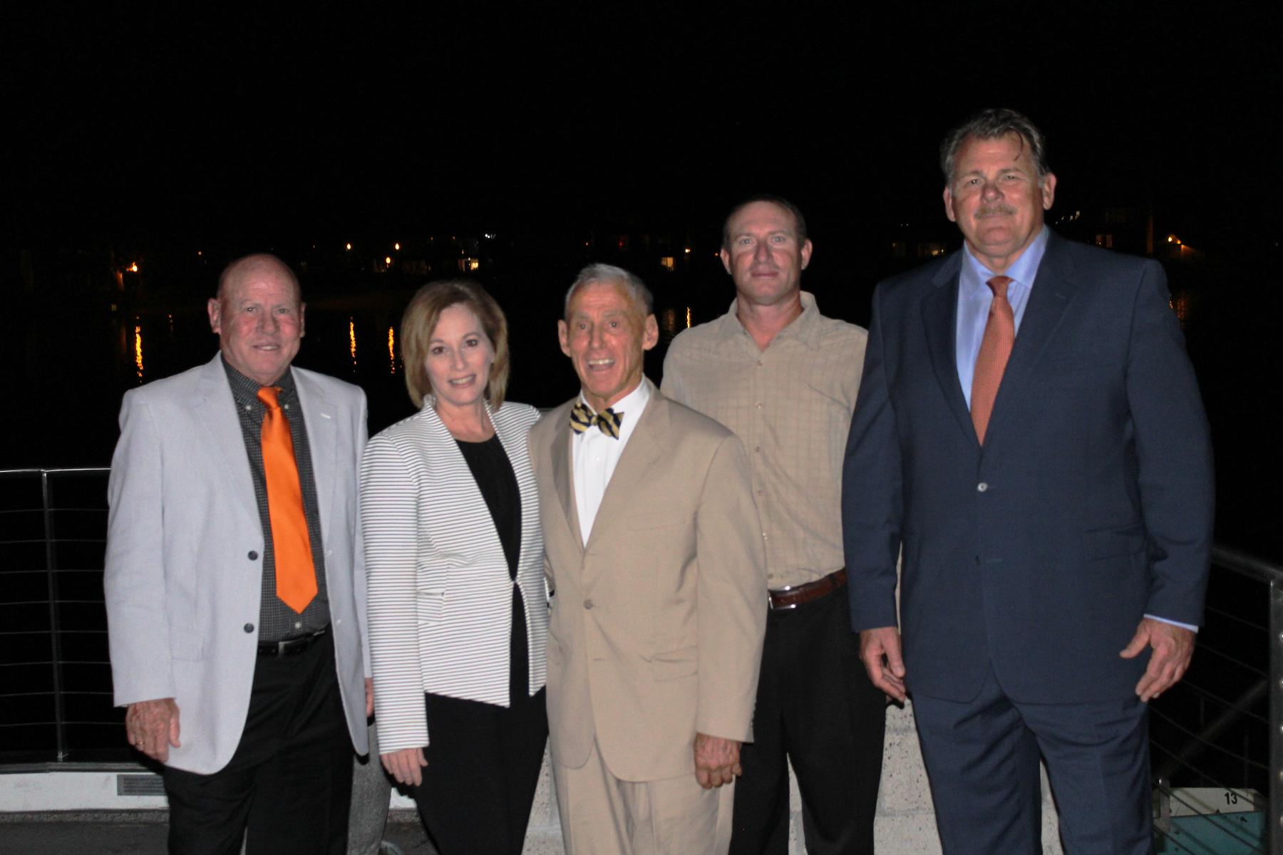 Pirates honor five greats, one great team at Athletics Hall of Fame