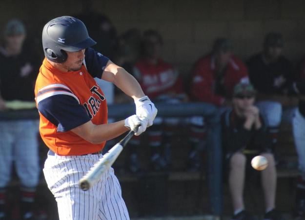 Pirates complete three-game sweep over Cuesta