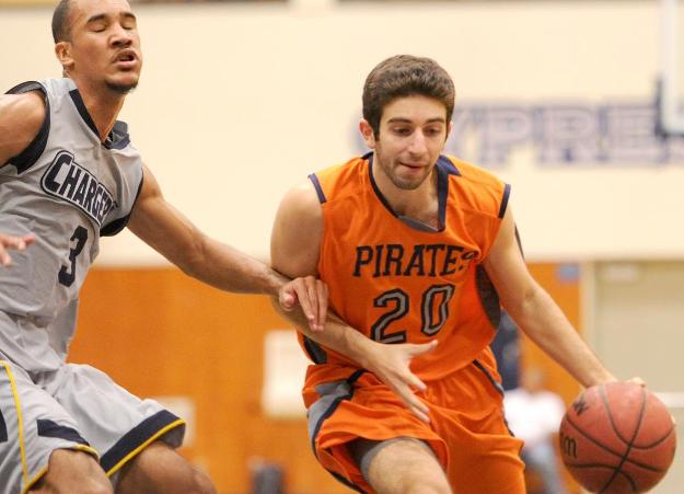 Pirates fall behind early, lose to Lasers