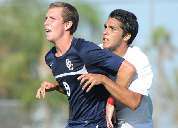 Pirates draw even with Chargers, settle for 1-1 tie