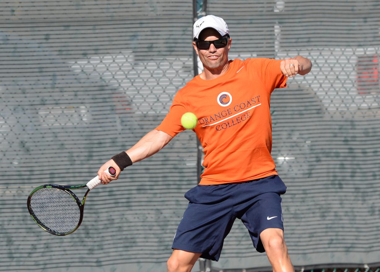 Elmer van Butselaar captures OEC men's tennis title