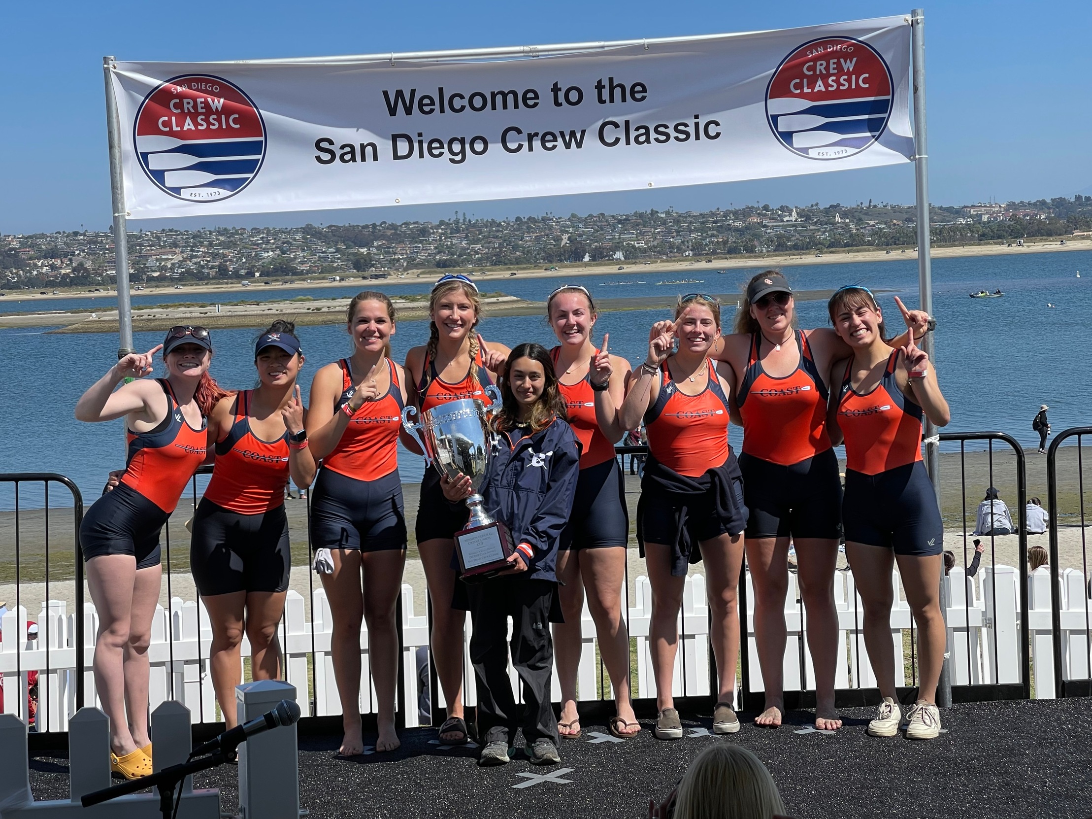 Women's crew goes 1-for-1 at Crew Classic
